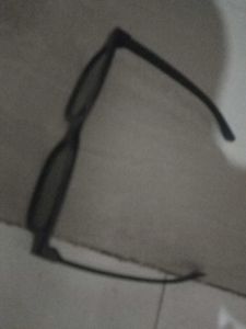 Clear Frame Glasses And 3d Glass