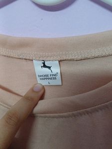 Aesthetic Beige Tshirt Size L