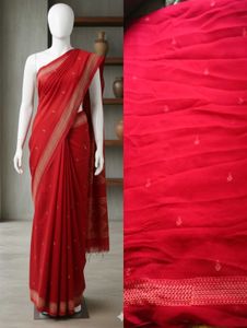 Hot Red Saree (⁠◕⁠ᴗ⁠◕🌺)