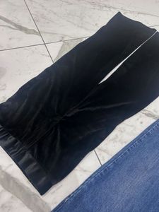 4 Set Of New Authentic Cloths