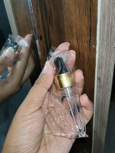 N4N Saffron &amp; Chandan Serum