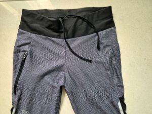 YOGA PANTS