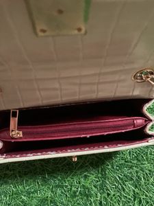 Sea Green Colour Purse With Chain Very Stylish