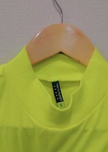GREEN CROP TOP