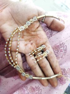 Elegant Ad stone Necklace & Earring Set