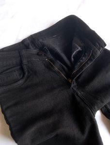 Black Skinny Jeans