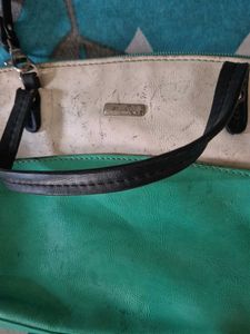 Lavie Sling Bag