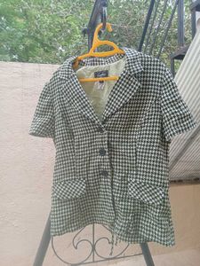 Houndstooth Short Sleeve Blazer