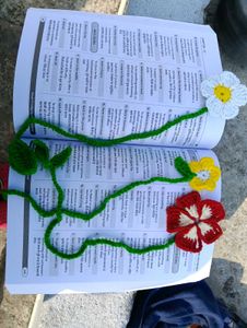 Crochet Flower Bookmark