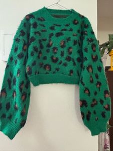 Green Leopard Print cropped Sweater