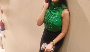 Pearl Work Winter Sweat High Neck Top