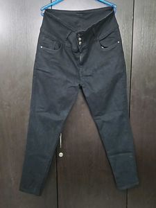 Black High Waisted Jeans