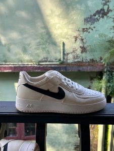 Nike Air Force Sneakers
