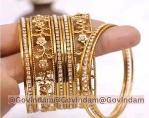 Flower mehndi Stone bangle set
