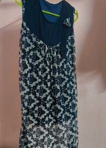 sleeveless top