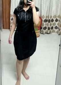 Black Casual High-Collar Tunic Dress w/ Front Zip