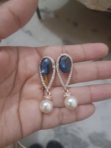 Blue Emerald Earing