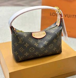 Louis Vuitton Sling Bags Master Copy