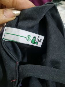 Chic Black One-Shoulder Top