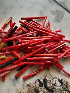 Empty Pens And Box/