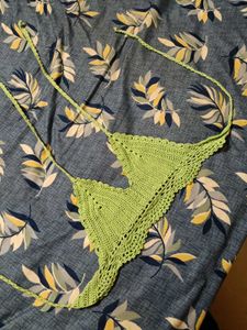 CROCHET BIKINI TOP