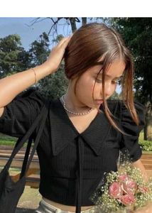 Stylish collar V neck top