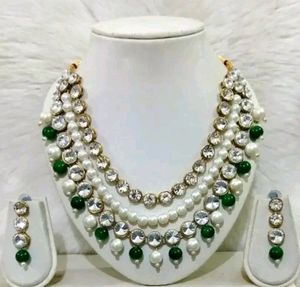 Pearl And Stone Jewellery Set