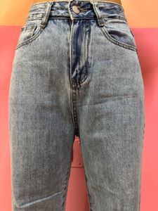 Straight Fitted Jeans