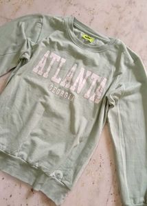 pastel green sweatshirt 🍀