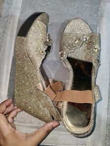 Sparkly Gold Sandals - Size Unknown
