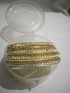 SUKRITI Lac Cubic Zirconia Bangle Set