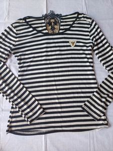 Back Design Top With Black And White Striped