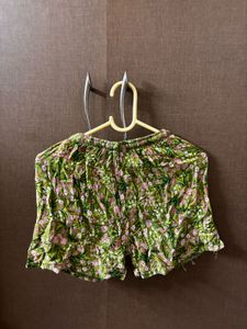 Beachy Floral Print Shorts