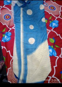 2 sarees Very Pretty With 1 Blouse Piece