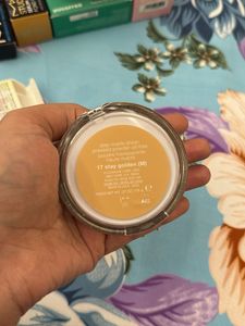 Clinique Stay-Matte Powder