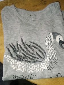 Magic Swan Tee
