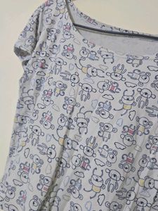 S/M size can wear it - crop top