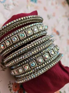 Sparkling Silver Bangle Set