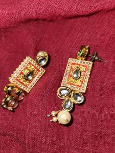 Chokor With Earring