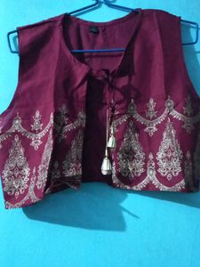 Shree Cr Taaj Mehroon Kuti With Decthable Jacket