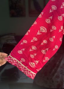 Magenta Pink Printed Kurti, Size - Small 34