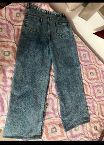 Trendy Wide-Leg Denim Jeans