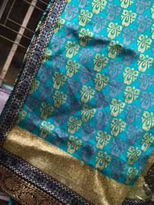 Elegant Teal &amp; Gold Saree