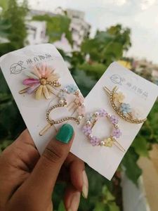 Floral Crystal 4 Hair Clips