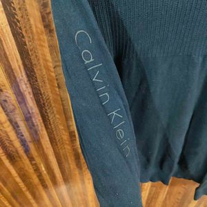 Calvin Klein Solid Pullover - Chest 42