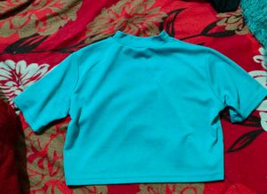 Teal Cropped T-shirt