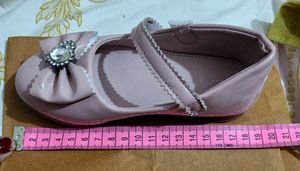 Pink 🩷 Sandal For Girls Good Quality Product