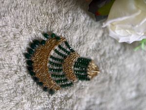 EMERAlD GREEN JHOOMER WITH TIKA