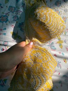 Yellow Lace Bra Lasenza/ Hunkmoller
