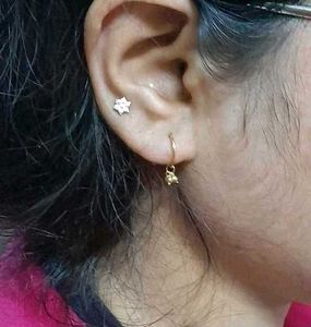 Beautiful New Small Earrings 😍